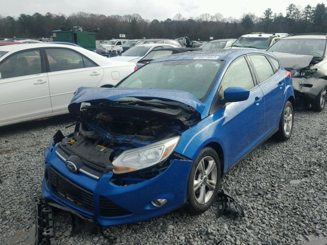 1FAHP3K27CL443169 - 2012 FORD FOCUS SE BLUE photo 2