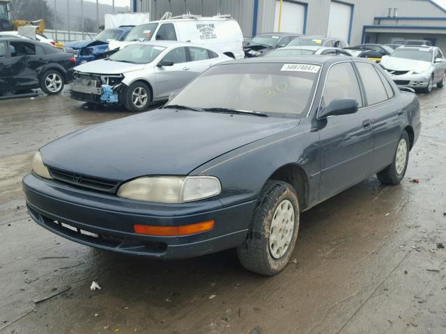 4T1SK12E5SU495904 - 1995 TOYOTA CAMRY LE GREEN photo 2