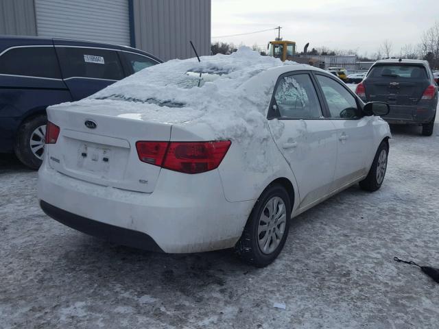 KNAFU4A26A5227586 - 2010 KIA FORTE EX WHITE photo 4