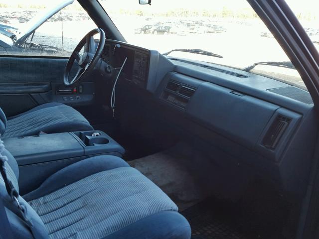 1GNEC16K0PJ352387 - 1993 CHEVROLET SUBURBAN C BLUE photo 5