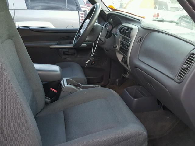 1FMYU60E12UB64399 - 2002 FORD EXPLORER S BLACK photo 5