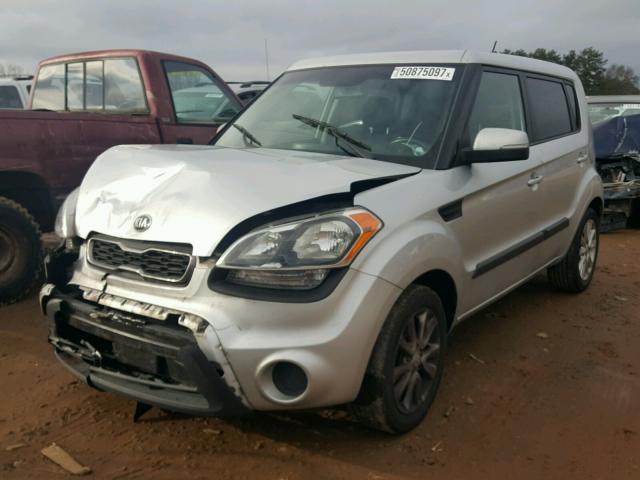 KNDJT2A66D7548978 - 2013 KIA SOUL + SILVER photo 2