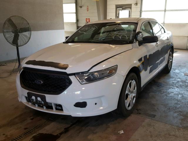 1FAHP2L85DG115014 - 2013 FORD TAURUS POL WHITE photo 2