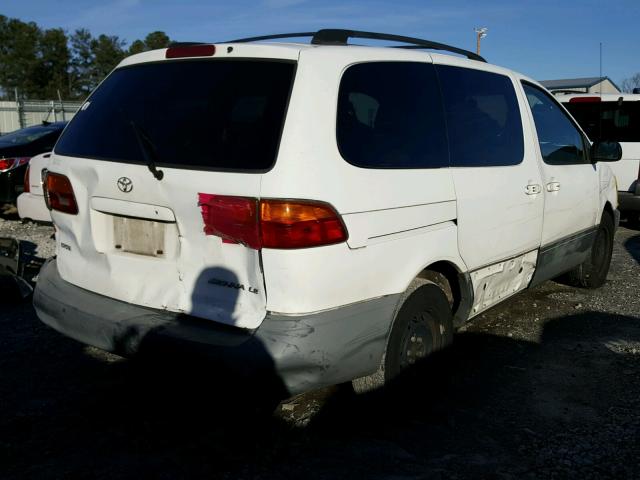 4T3ZF13C6WU061956 - 1998 TOYOTA SIENNA LE WHITE photo 4