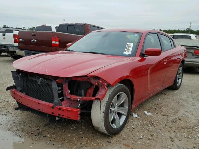 2C3CDXBG0FH866536 - 2015 DODGE CHARGER SE RED photo 2