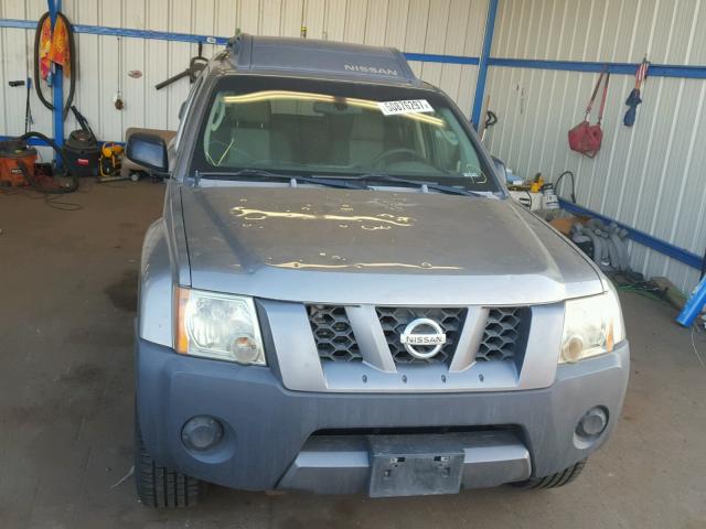 5N1AN08W95C600807 - 2005 NISSAN XTERRA OFF BEIGE photo 9