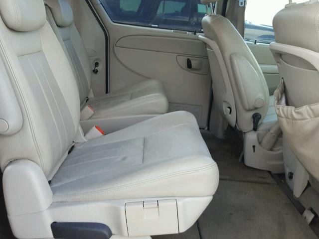 2C4GP54L45R422393 - 2005 CHRYSLER TOWN & COU Qızıl foto 6