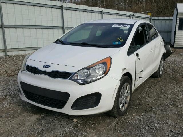 KNADN5A37C6069758 - 2012 KIA RIO EX WHITE photo 2