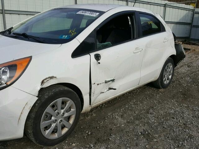 KNADN5A37C6069758 - 2012 KIA RIO EX WHITE photo 9