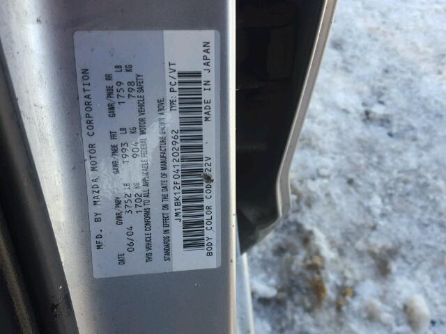 JM1BK12F041202962 - 2004 MAZDA 3 I SILVER photo 10