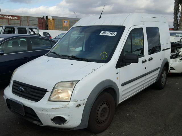 NM0LS6BN6AT041569 - 2010 FORD TRANSIT CO WHITE photo 2