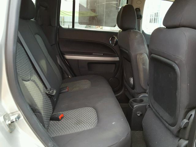 3GNDA13D67S632384 - 2007 CHEVROLET HHR LS SILVER photo 6