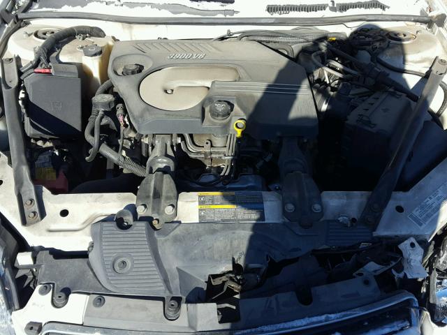 2G1WU581869219627 - 2006 CHEVROLET IMPALA LTZ WHITE photo 7