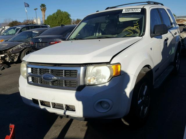 1FMCU03158KA92143 - 2008 FORD ESCAPE XLT WHITE photo 2