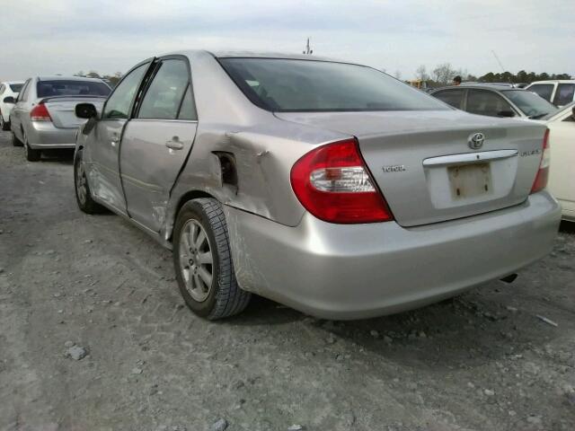 4T1BE30K62U592010 - 2002 TOYOTA CAMRY LE SILVER photo 3