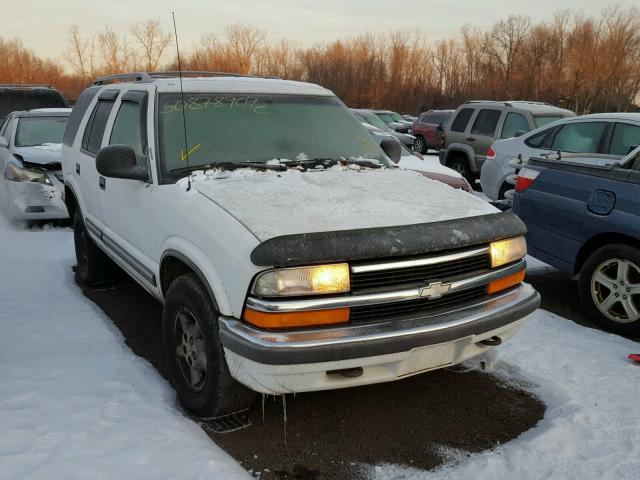 1GNDT13W6W2200836 - 1998 CHEVROLET BLAZER WHITE photo 1