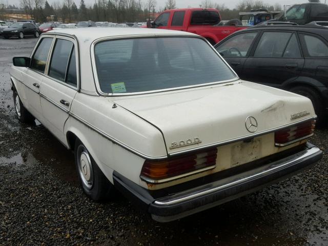 12313012100925 - 1978 MERCEDES-BENZ 300D WHITE photo 3