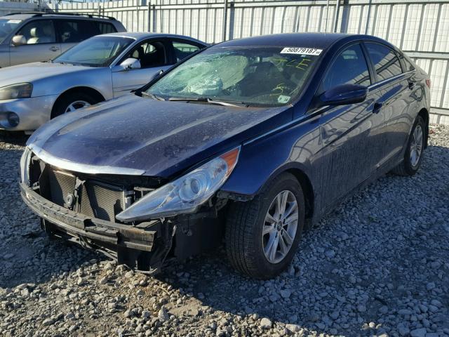 5NPEB4AC3DH780262 - 2013 HYUNDAI SONATA GLS BLUE photo 2