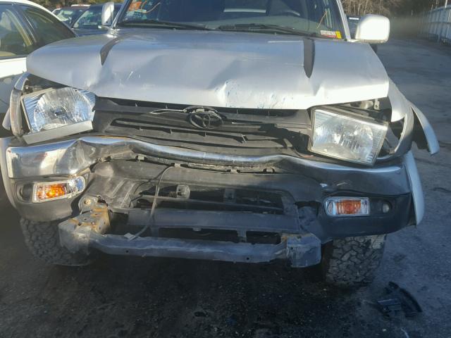 JT3HN86R020375158 - 2002 TOYOTA 4RUNNER SR SILVER photo 9