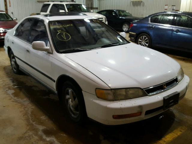 1HGCD5632VA111961 - 1997 HONDA ACCORD LX WHITE photo 1