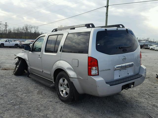 5N1AR18W66C603823 - 2006 NISSAN PATHFINDER SILVER photo 3