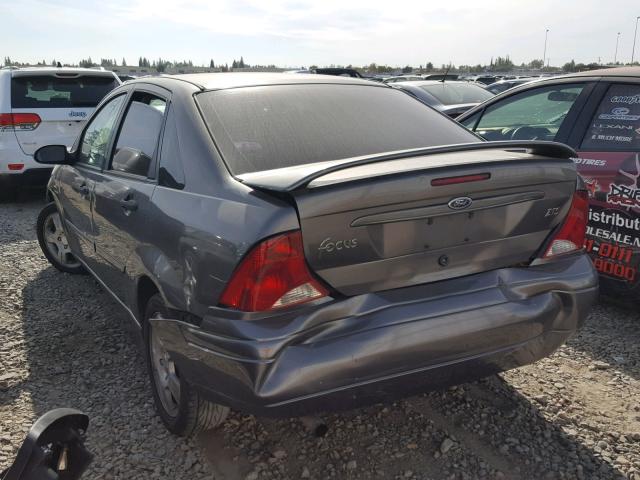 1FAFP38Z53W258421 - 2003 FORD FOCUS ZTS GRAY photo 3