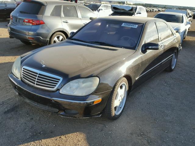 WDBNG75J7YA013859 - 2000 MERCEDES-BENZ S 500 BLACK photo 2