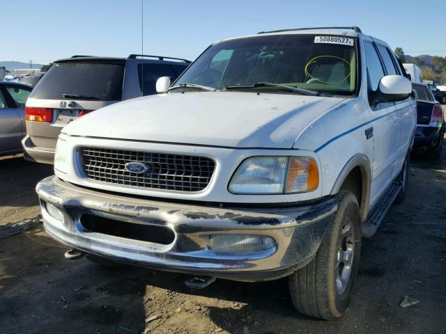 1FMPU18L6WLB22131 - 1998 FORD EXPEDITION WHITE photo 2