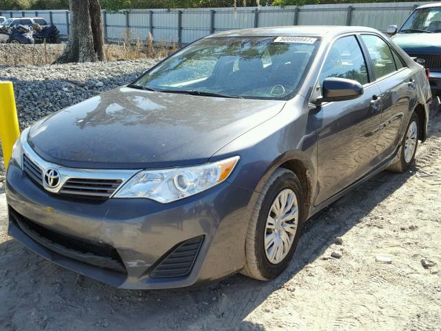 4T1BF1FK0EU769230 - 2014 TOYOTA CAMRY L GRAY photo 2