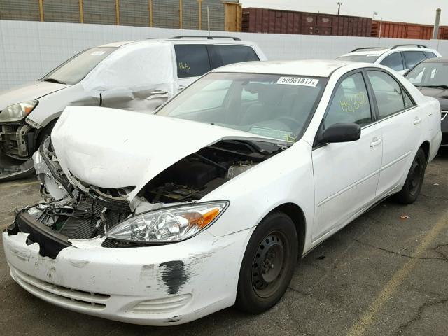 4T1BE32K84U323328 - 2004 TOYOTA CAMRY LE WHITE photo 2