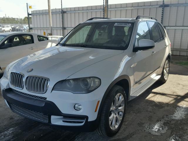 5UXFE83557LZ45101 - 2007 BMW X5 4.8I WHITE photo 2