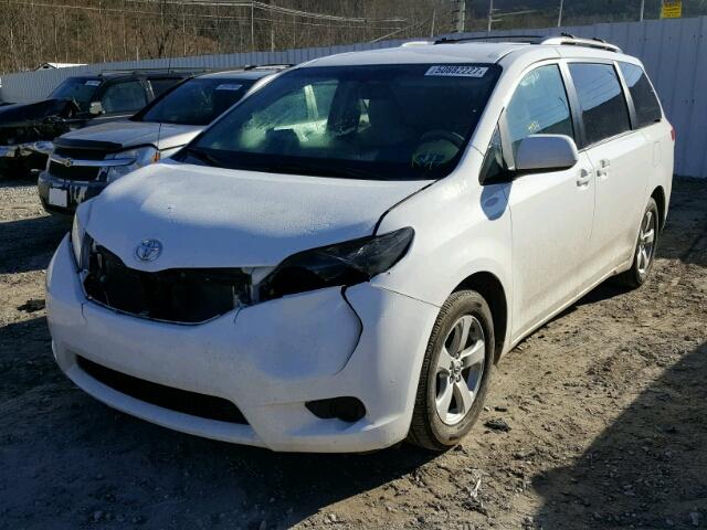 5TDKK3DC9ES491732 - 2014 TOYOTA SIENNA LE WHITE photo 2