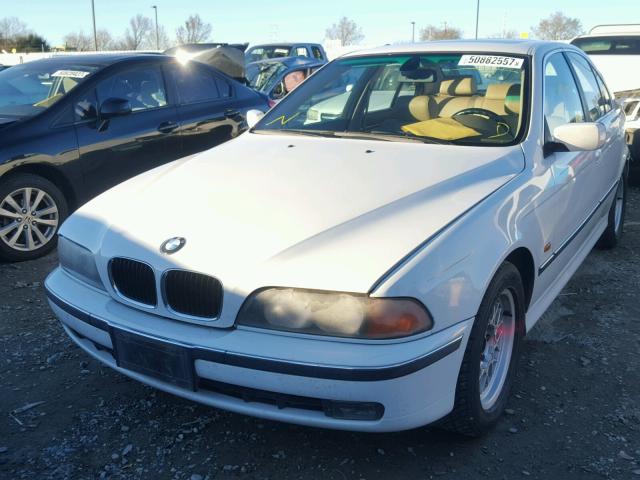 WBADM6345YGU23843 - 2000 BMW 528 I AUTO WHITE photo 2