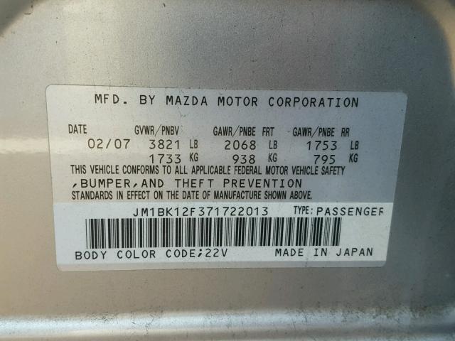 JM1BK12F371722013 - 2007 MAZDA 3 I SILVER photo 10