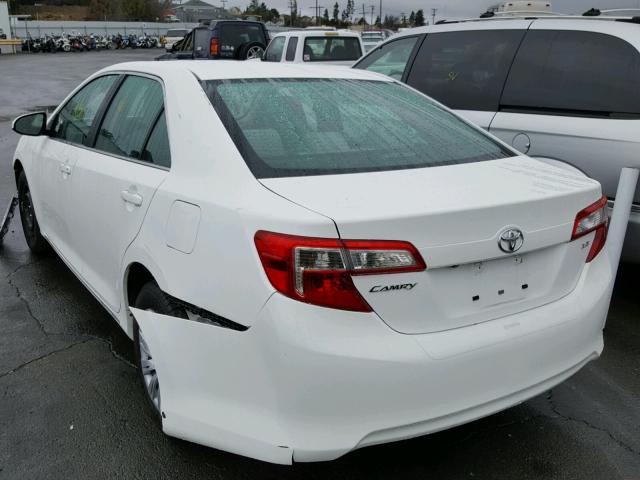 4T4BF1FK4ER439628 - 2014 TOYOTA CAMRY L WHITE photo 3