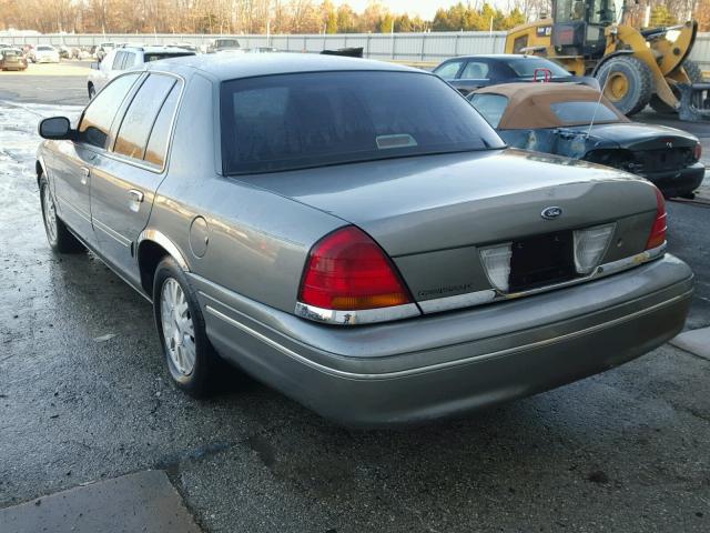 2FAFP74W93X224053 - 2003 FORD CROWN VICT GRAY photo 3