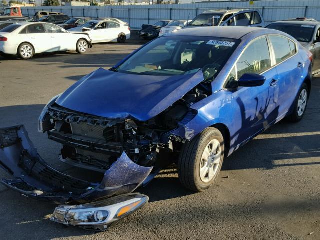 3KPFK4A78HE057086 - 2017 KIA FORTE LX BLUE photo 2