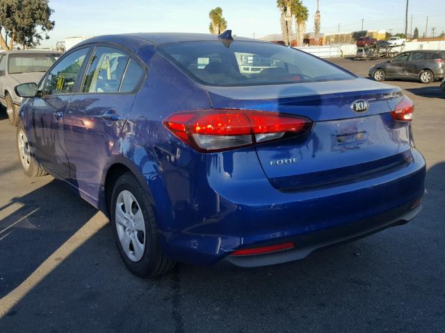 3KPFK4A78HE057086 - 2017 KIA FORTE LX BLUE photo 3