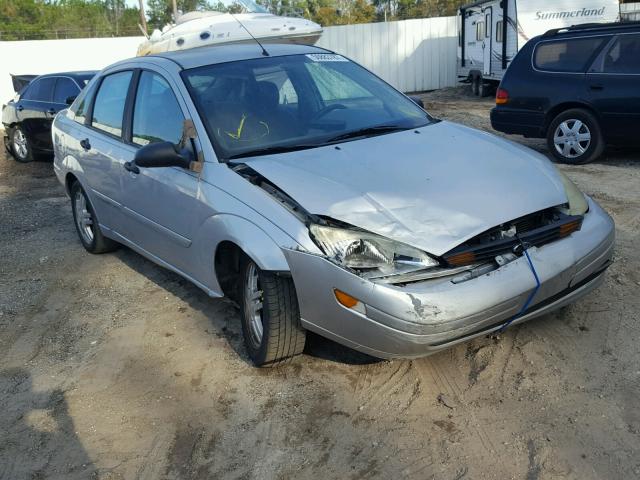 1FAFP34392W331774 - 2002 FORD FOCUS SE SILVER photo 1