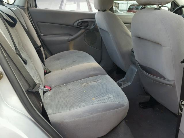 1FAFP34392W331774 - 2002 FORD FOCUS SE SILVER photo 6