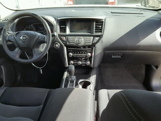 5N1DR2MN4HC698045 - 2017 NISSAN PATHFINDER WHITE photo 9