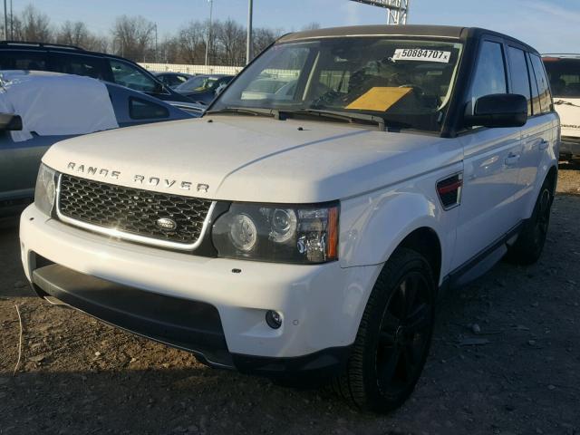 SALSH2E49DA779044 - 2013 LAND ROVER RANGE ROVE WHITE photo 2