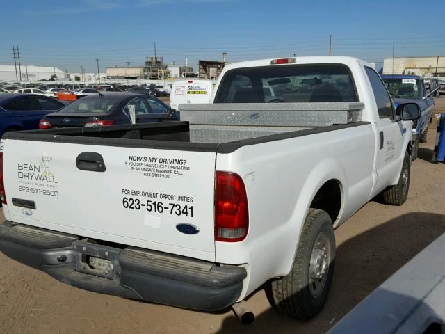 1FTNF20595EC77218 - 2005 FORD F250 SUPER WHITE photo 4