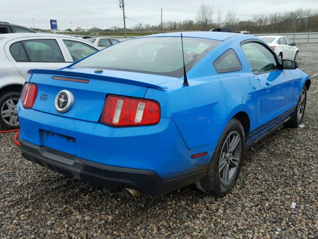 1ZVBP8AM9C5208435 - 2012 FORD MUSTANG BLUE photo 4