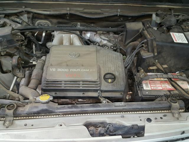 JTEGF21A030076821 - 2003 TOYOTA HIGHLANDER GOLD photo 7