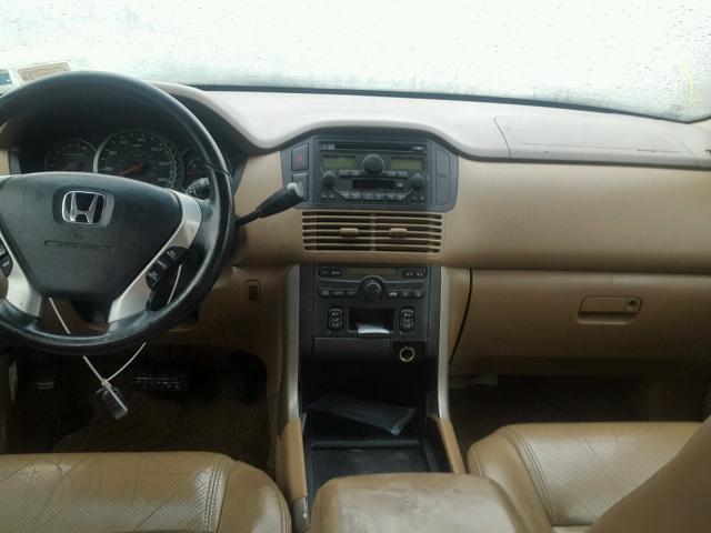 2HKYF18524H592131 - 2004 HONDA PILOT EXL GOLD photo 9