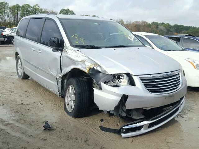 2A4RR5DG9BR771254 - 2011 CHRYSLER TOWN & COU SILVER photo 1