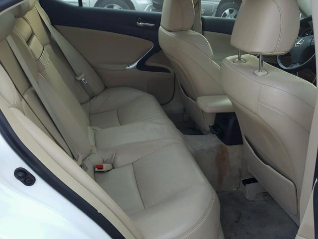 JTHBK262872052819 - 2007 LEXUS IS 250 WHITE photo 6