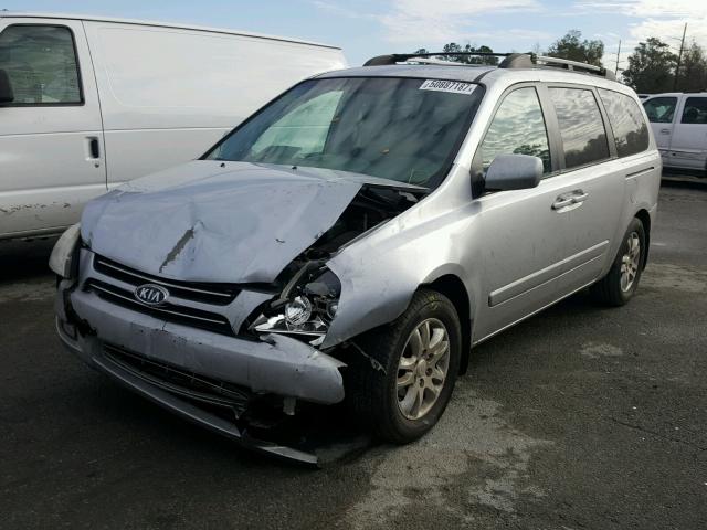 KNDMB233466097996 - 2006 KIA SEDONA EX SILVER photo 2