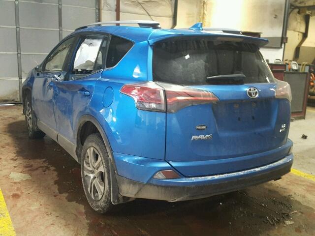 JTMBFREV8HJ121221 - 2017 TOYOTA RAV4 LE BLUE photo 3